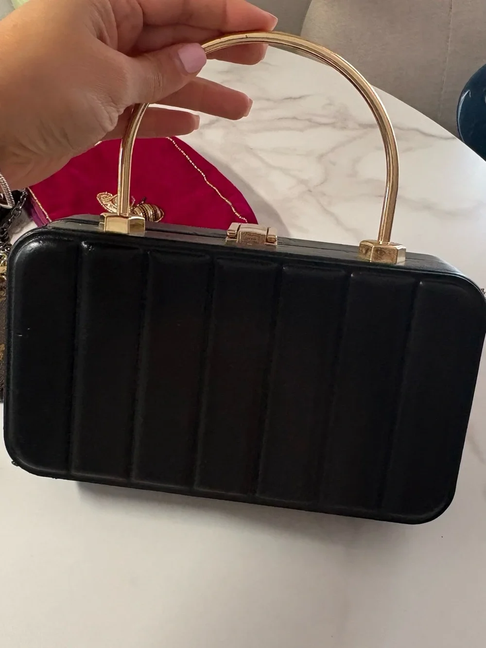 Vintage compact circular